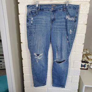 Torrid Jeans Size 18R Feel The Fit Mid Rise Skinny Vintage Fit Distress Stretch